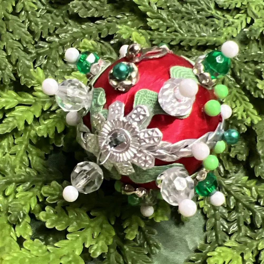 Set of 2 Mini Push Pin Sequins Satin Thread Ball Christmas Ornaments Santa Peace
